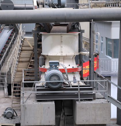 時產(chǎn)400噸花崗巖破碎生產(chǎn)線